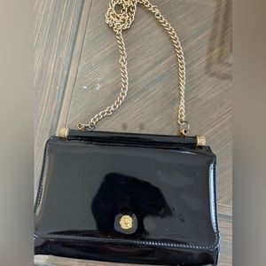 Stunning, Vintage(‘60’s),Black Patent w/Gold Chain Bag